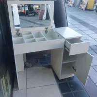 میز آرایش