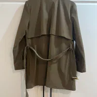 تعدادی مانتو پالتو و پاییزه|لباس|تهران, بلورسازی|دیوار