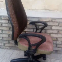 فروش یک عدد صندلی چرخ دار