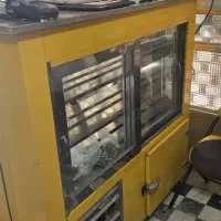 یخچال ویترینی بسیار تمیز