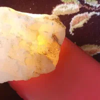 یک عدد سنگ کوارتز سفید شیری سنگ