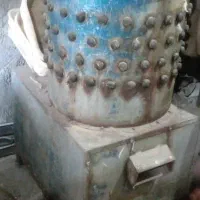 پرکن خونگیر قفس