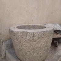 جوغن سنگی قدیمی....