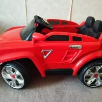 ماشین شارژی و صندلی و روروئک|اسباب‌بازی بچه|اصفهان, باغ نگاره|دیوار