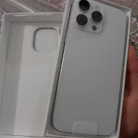 آیفون ۱۶ پرومکس سفید zaa