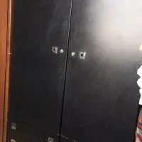 دو عدد کمد لباس به فروش می رسد