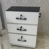 ترولی و میز کشو دار