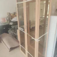 یا عدد ویترین سالم و تمیز