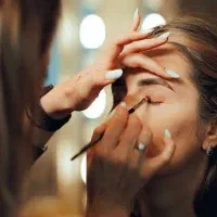 آموزش تخصصی میکاپ عروس (ورود حرفه‌ای به بازار کار)