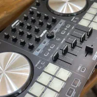 فروش دستگاه کنترولر دی جی DDj Reloop Betamix4 MK2|آلات موسیقی|شیراز, فرهنگ شهر|دیوار