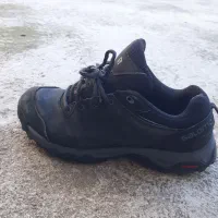کفش محکم ۴۲