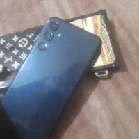 گوشی بسیار تمیز