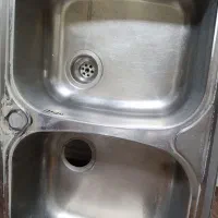 یک عدد ظرف شویی کاملا سالم