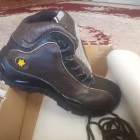 کفش کار با کفی طبی و نرم|کیف، کفش، کمربند|فارسان, |دیوار