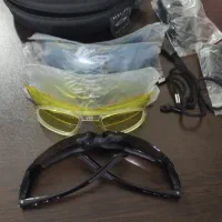 عینک ورزش و کوهنوردی اوکلی