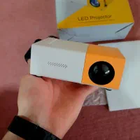 ویدیو پروژکتور mini YG300