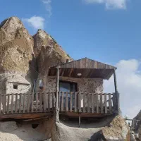 سوئیت صخره ای کندوان دارای دو بالکن  با ویو زیبا