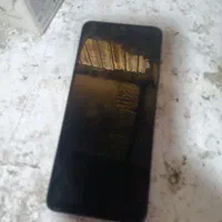 یک عدد گوشی شیامی به فروش می رسد