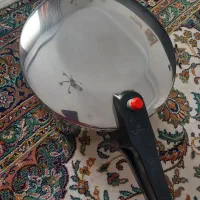زودپز استیل ۶لیتری پارس خزر  استاندارد در حد نو