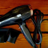 سشوار9000w و دیسپانسر نو  فروش فوری|آرایشی، بهداشتی، درمانی|تهران, گلچین|دیوار