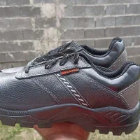 4جفت کفش کار