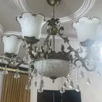 دو عدد لوستر پذیرایی و آشپزخانه