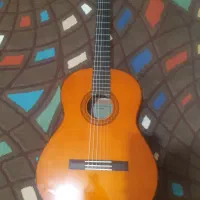 گیتار یاماها در حد نو