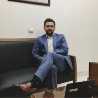 ارتباط مستقیم با وکیل پایه یک دادگستری