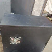 کیس کامپیوتر با لوازمات داخلش و کیبورد