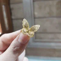 انگشتر پروانه