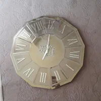 ساعت دیواری