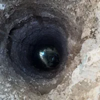 کنده کاری و چاه کنی