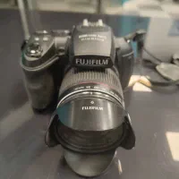 دوربین حرفه ای فوجی سوپر زوم