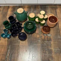 ست کامل ظروف سفالی لعابی در حد نو یکجا ۲/۳۰۰ م|ظروف سرو و پذیرایی|رشت, دیلمان|دیوار