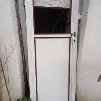 در سرویس و حمام