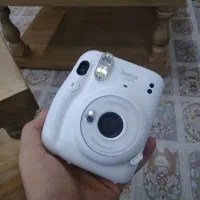 دوربین چاپ فوری Instax mini11