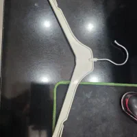 چوب لباسی سفید