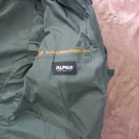 کاپشن آلفا|لباس|تهران, دهکده المپیک|دیوار