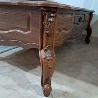 میزجلومبلی و عسلی