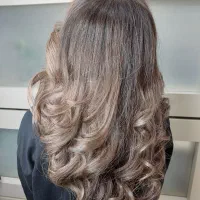 خدمات  رنگ و لایت تخصصی و کراتین احیا و صافی|خدمات آرایشگری و زیبایی|تهران, سعادت‌آباد|دیوار
