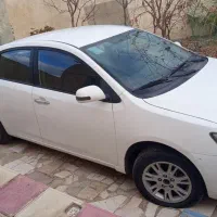 آریو ۱۶۰۰ سی سی دستی