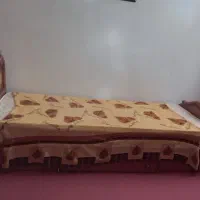 تخت تک نفره تمام چوب همراه تشک کاملا سالم|تشک تختخواب|میانه, |دیوار