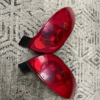 چراغ عقب ۲۰۶