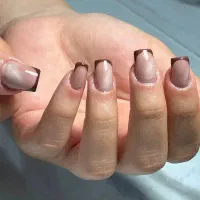 کاشت ناخن|خدمات آرایشگری و زیبایی|فولادشهر, مسکن مهر فولادشهر|دیوار