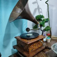 گرامافون قدیمی