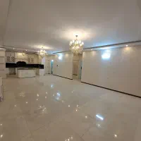 آپارتمان ۱۲۸ متری حاشیه۲۰متری با پارکینگ اختصاصی