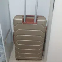 چمدان  نیاز به تعمیر