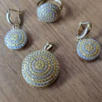 نیم ست طلا در حد نو ۵درصد بالای تابلو