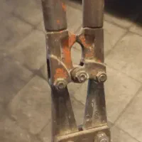 فروش میلگردبر. تخت خواب و صندلی