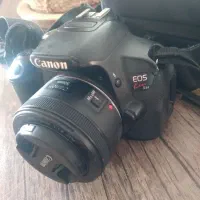 دوربین 6xi canon یا 650d